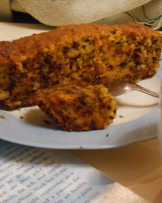 Морковный пирог с орехами