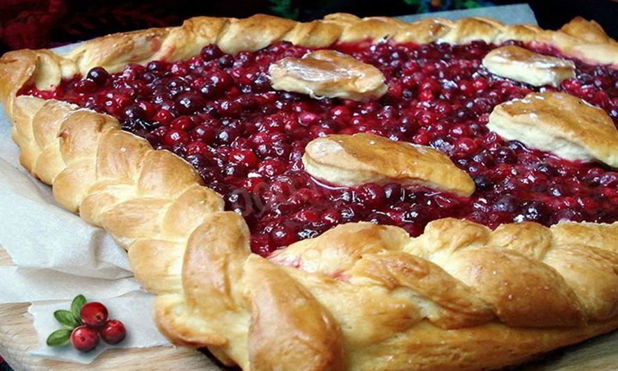 Рецепт пирога с брусникой из дрожжевого теста