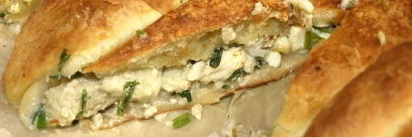 пирог с деревенским сыром и синей зубаткой