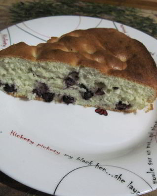 Пирог с замороженной черникой