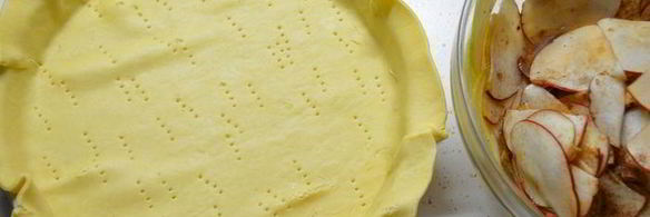 пирог яблочные розы