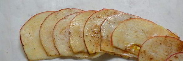 пирог яблочные розы