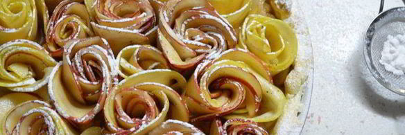 пирог яблочные розы