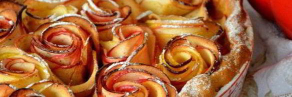 пирог яблочные розы