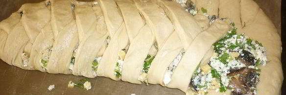 сочный пирог с начинкой из того, что было