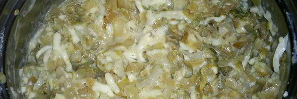 сырно-луковый пирог с брокколи и цветной капустой