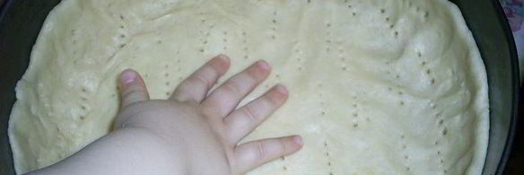 сырно-луковый пирог с брокколи и цветной капустой