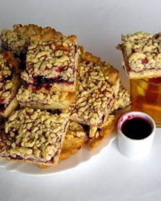 Тертый пирог с джемом