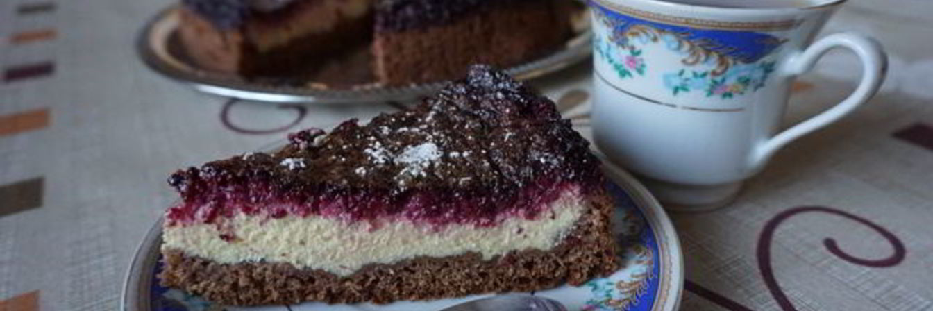 Творожно-ягодный пирог