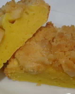 Яблочный пирог с карамельной крошкой