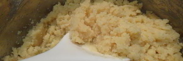 яблочный пирог с карамельной крошкой