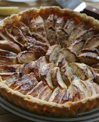 Яблочный пирог с корицей