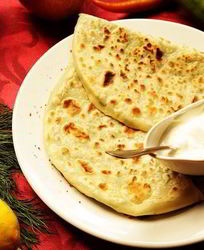 Азербайджанские кутабы с сыром