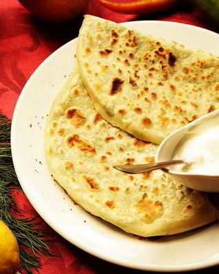 Азербайджанские кутабы с сыром