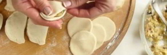 быстрые маленькие пирожки с картошкой