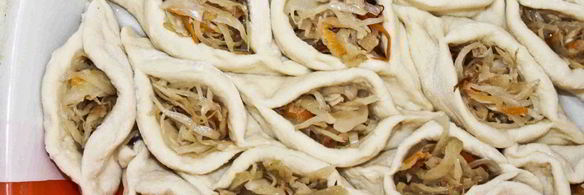 дрожжевые пирожки с квашеной капустой