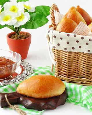 Дрожжевые пирожки с повидлом