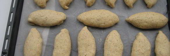 гречневые пирожки с луком и яйцом