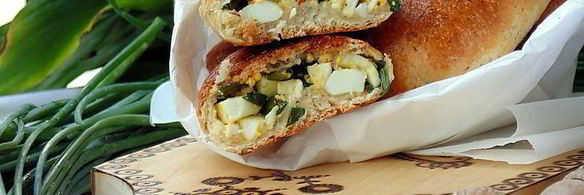 гречневые пирожки с луком и яйцом
