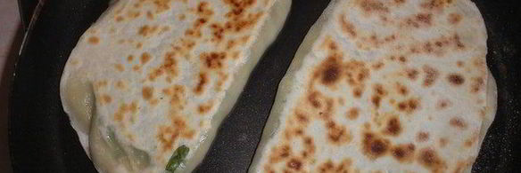 кутабы с зеленью и сыром