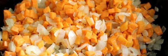 марокканские пирожки с морковью и горохом