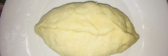 печеные пирожки с картофелем и луком-яйцом