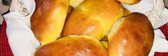 печеные пирожки с картофелем и луком-яйцом