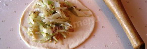 пирожки из дрожжевого теста с капустой в духовке