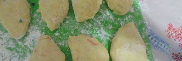 пирожки из картофеля, жаренные в масле