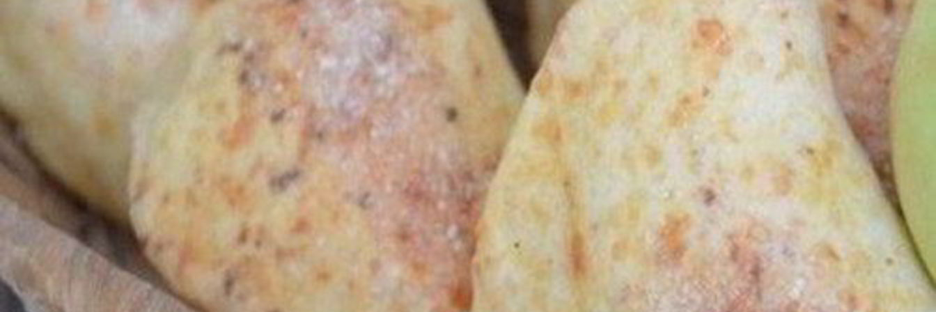 Пирожки из сырного теста с яблоком