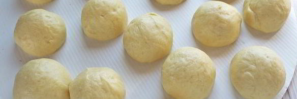 пирожки на кефире с дрожжами на сковороде