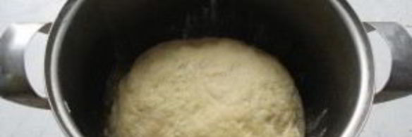 пирожки с черникой из дрожжевого теста