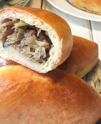 Пирожки с капустой и грибами