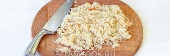 пирожки с капустой из слоеного теста