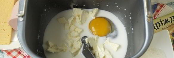 пирожки с колбасой и сыром