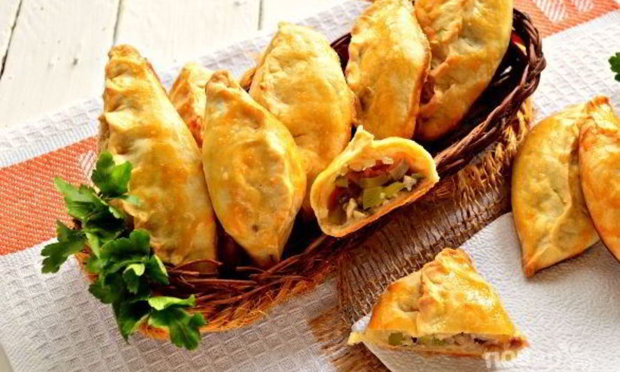Рецепт пирожков с мясом и огурцами