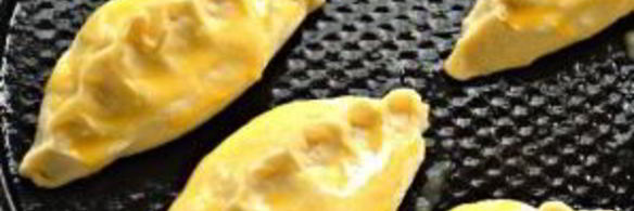 пирожки с мясом и огурцами