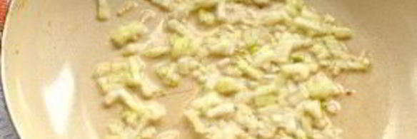 пирожки с мясом и огурцами