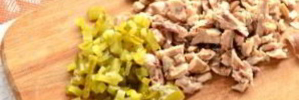 пирожки с мясом и огурцами