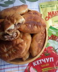 Пирожки с мясом и рисом