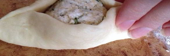 пирожки с сыром и зеленью лодочки