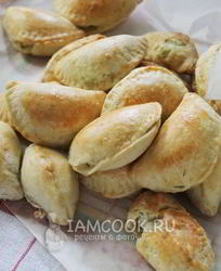 Пирожки с творогом и зеленью