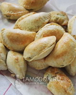 Пирожки с творогом и зеленью