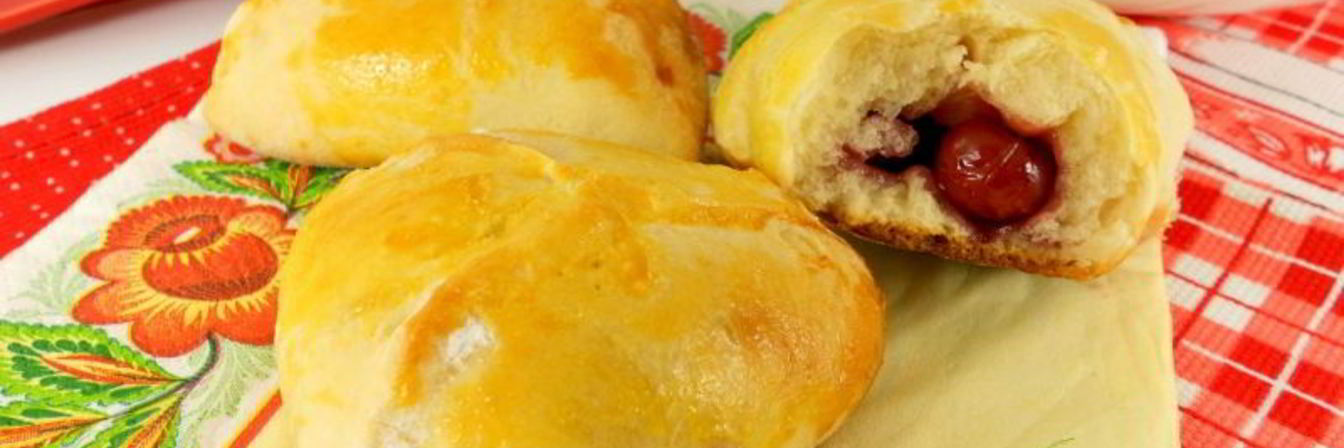 Пирожки с вишней духовые