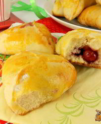 Пирожки с вишней духовые