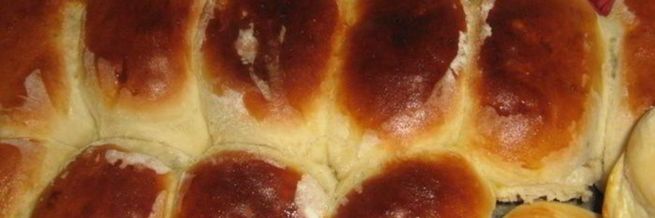 Пирожки с вишней и яблоками