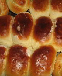 Пирожки с вишней и яблоками