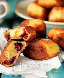 Пирожки с вишней