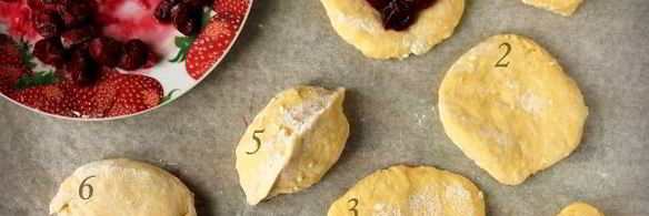 пирожки с вишней