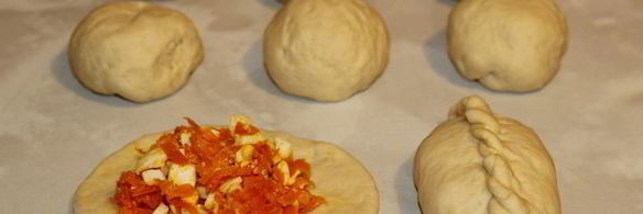пирожки с яйцами и морковью